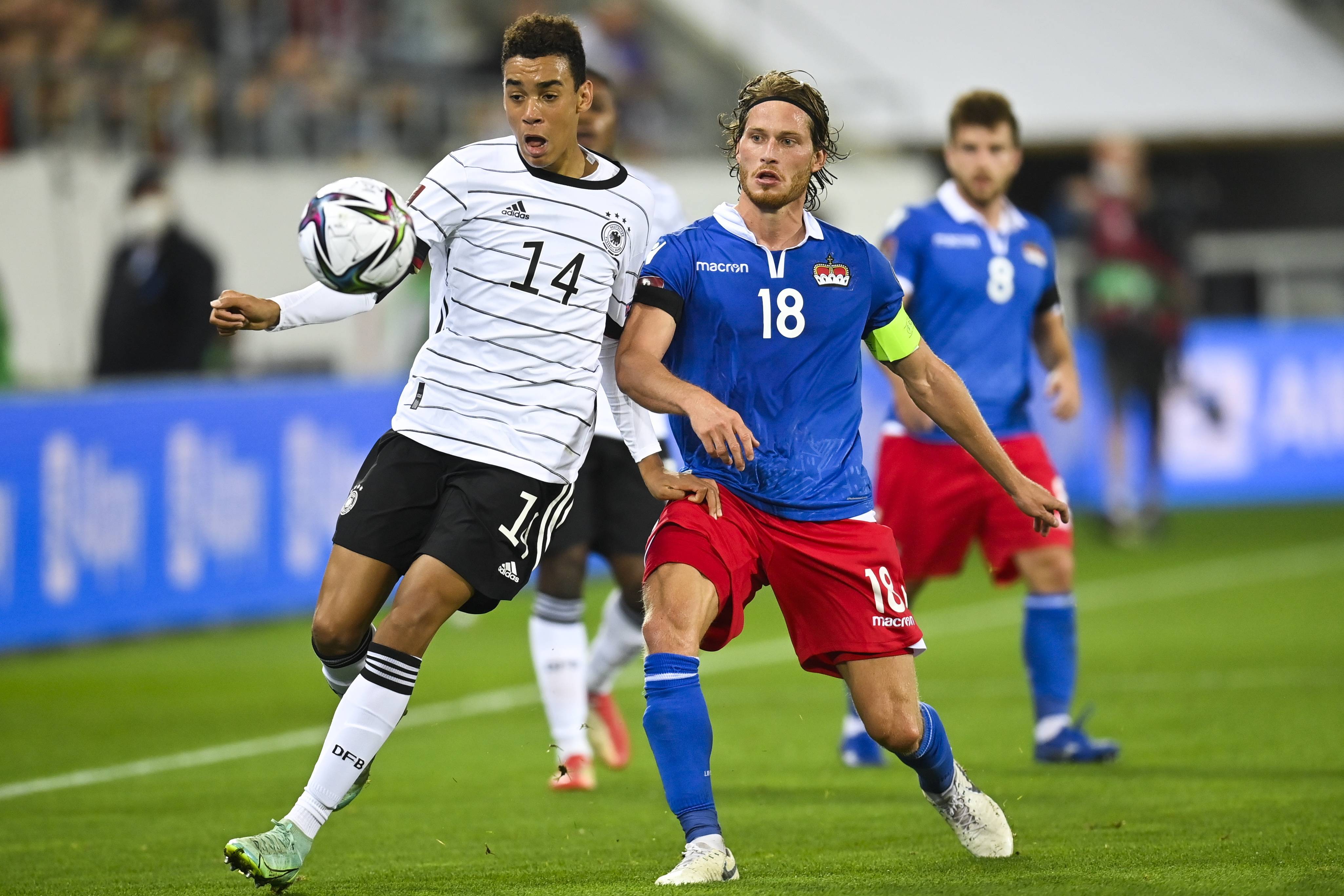 关于足球天才传球精准,战术合理收获胜利的信息 关于足球天才传球精准,战术合理收获胜利的信息